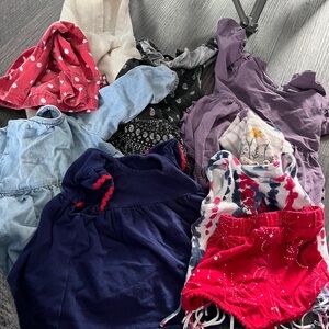 25 piece lot of girls clothes 12/18m